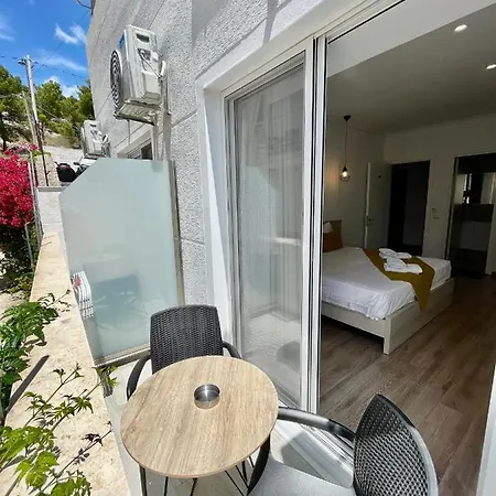 Relax Mea 3* Sarandë