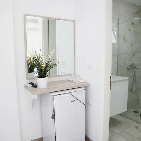 Relax Mea Hotel Sarandë